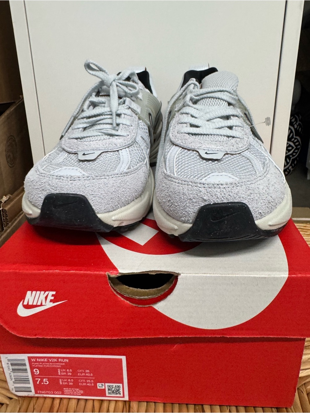 Nike V2K Run -Suede- NWT 9